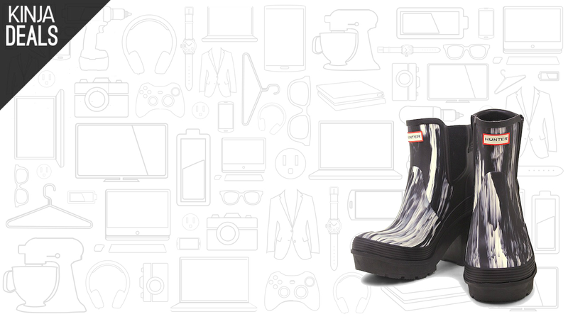 Illustration for article titled Today's Best Apparel Deals: Dr. Marten's, J.Crew, Topshop